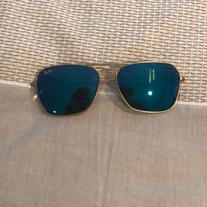 Ray Ban- Caravan Gold/Blue  - Brand new